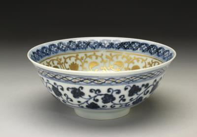 图片[2]-Gold-painted bowl with lotus pawn decoration in underglaze blue, Ming dynasty, Yongle reign (1403-1424)-China Archive